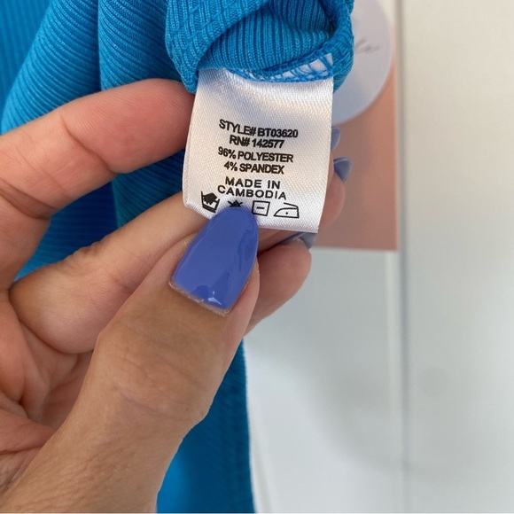 Blashe Women's Blue Tank Top Body Suit Size Medium NWT - Picture 5 of 10